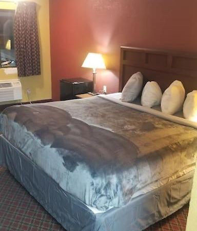 Hotel 2 Queen Beds Hotel Room 106 Wi-Fi Booking Stillwater Bagian luar foto