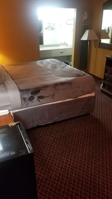 Hotel 2 Queen Beds Hotel Room 106 Wi-Fi Booking Stillwater Bagian luar foto